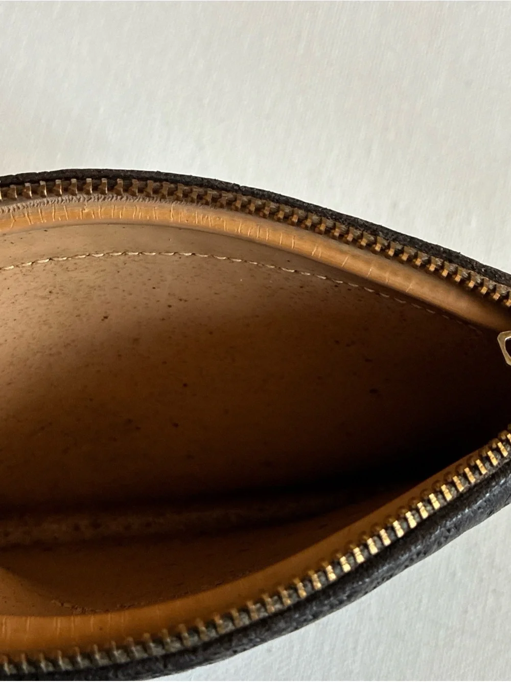 VNTG 1940s-Rogers Air Tite-Tobacco Pouch Imported Sheepskin Dark Brown Gold Zip